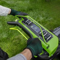 Купить аккумуляторную газонокосилкау Greenworks LM221S 82В (профессиональная серия 82V, 3 мотора DigiPro 4,0 кВт,) БЕЗ АКБ и ЗУ (2519407)
