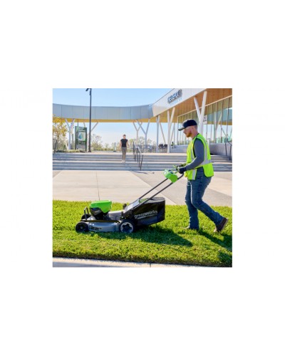 Купить аккумуляторную газонокосилкау Greenworks LM221S 82В (профессиональная серия 82V, 3 мотора DigiPro 4,0 кВт,) БЕЗ АКБ и ЗУ (2519407)